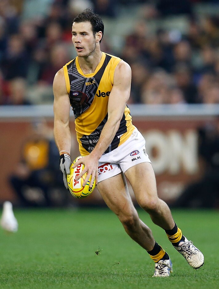AFL 2014 Rd 11 - Essendon v Richmond Matt Dea of the Tigers in action during the 2014 AFL Round 11 match between the Essendon Bombers and the Richmond Tigers at the MCG, Melbourne on May 31, 2014. (Photo: Michael Willson/AFL Media)